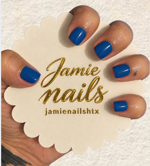 Scalloped Nailfie